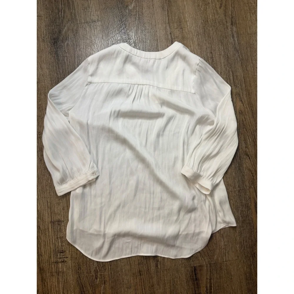 GB Girls White V-Neck Pleated Blouse Long Sleeve High-Low Hem Size L GG2950HCU